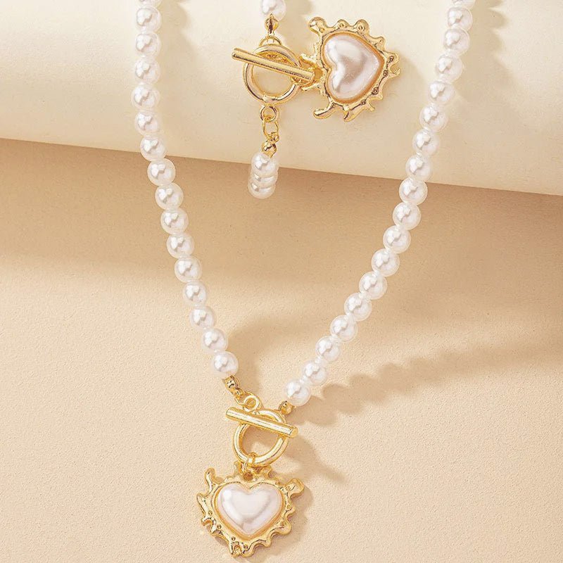 Set de Collar y Pulsera con Corazón de Cuentas